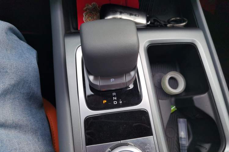 Used BAIC Off-Road BJ40 2024 2.0T All-New Urban Hunter Edition Chivalrous Style Gear Lever