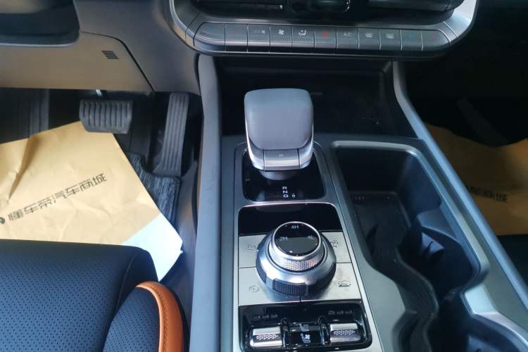 Used BAIC Off-Road BJ40 2024 2.0T All-New Urban Hunter Edition Ultimate Version Gear Lever