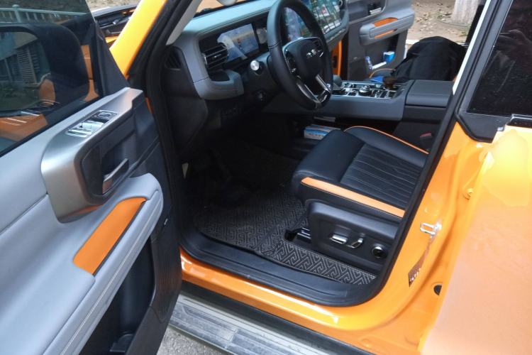 Used BAIC Off-Road BJ40 2024 2.0T All-New Urban Hunter Edition Ultimate Version Interior 3
