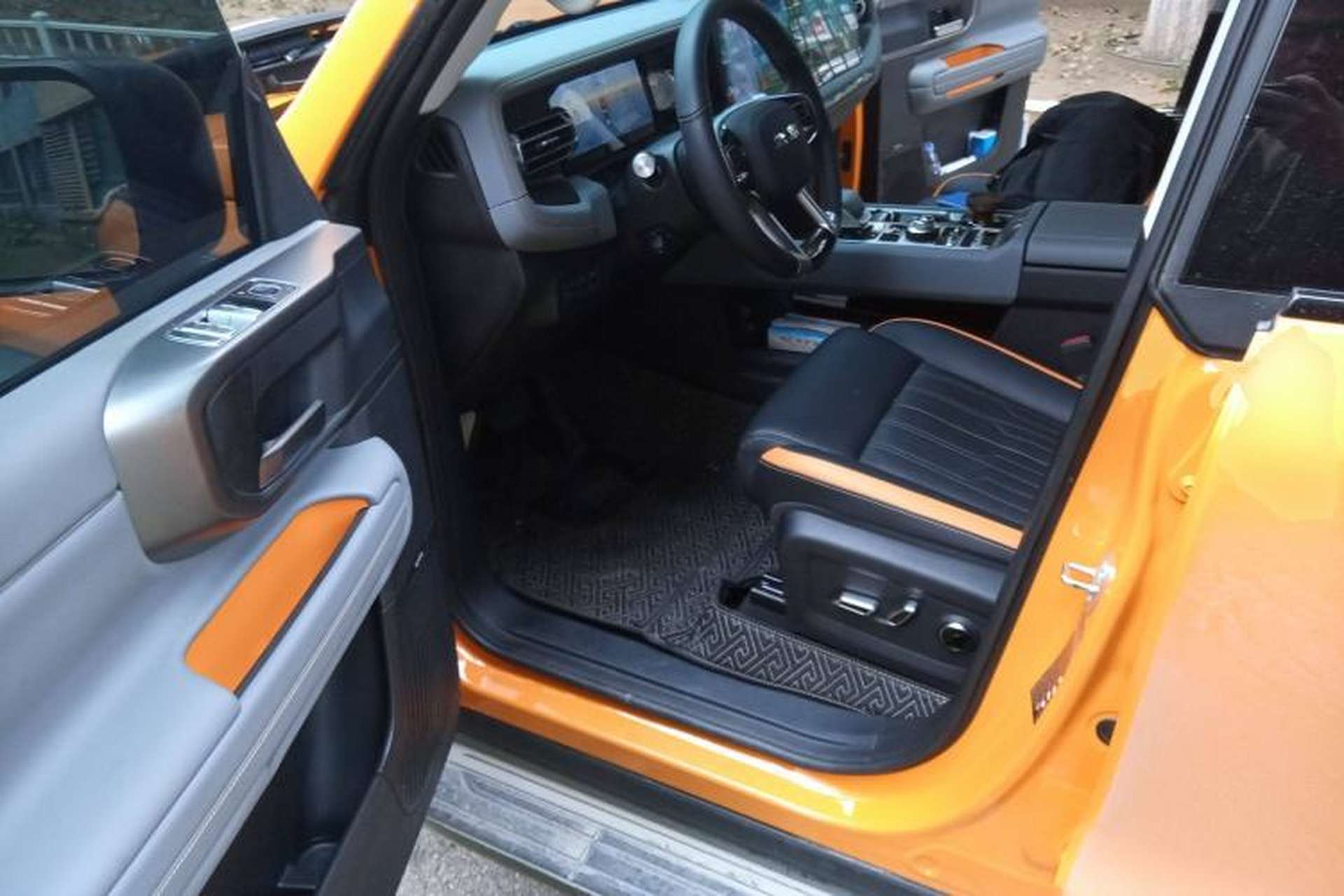 Used BAIC Off-Road BJ40 2024 2.0T All-New Urban Hunter Edition Ultimate Version Interior 3