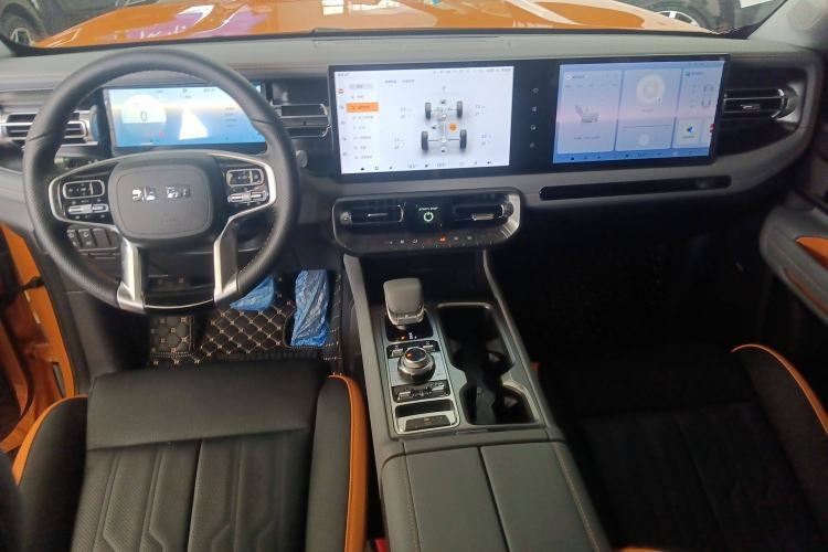 Used BAIC Off-Road BJ40 2024 2.0T All-New Urban Hunter Edition Ultimate Version Interior 3
