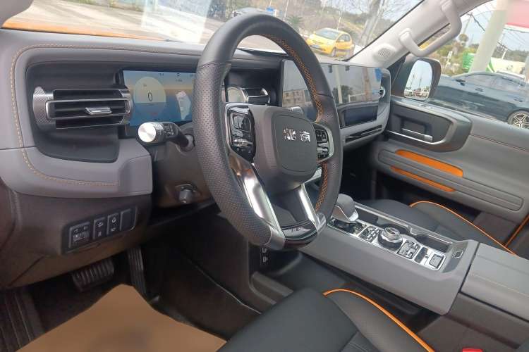Used BAIC Off-Road BJ40 2024 2.0T All-New Urban Hunter Edition Advanced Type Interior 3