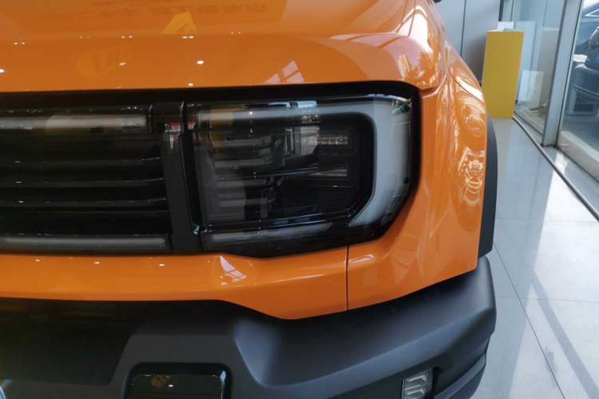 Used BAIC Off-Road BJ40 2024 2.0T All-New Urban Hunter Edition Ultimate Version Left Front Headlight