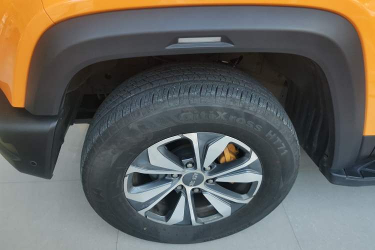 Used BAIC Off-Road BJ40 2024 2.0T All-New Urban Hunter Edition Ultimate Version Left Front Wheel Hub