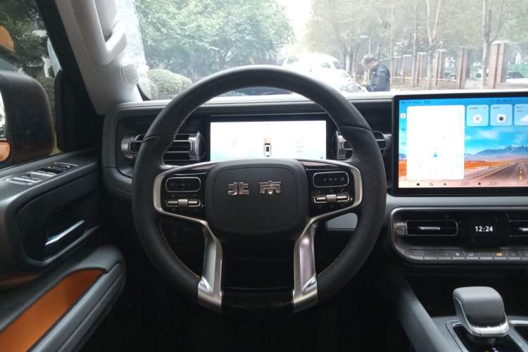 Used BAIC Off-Road BJ40 2024 2.0T All-New Urban Hunter Edition Ultimate Version Steering Wheel