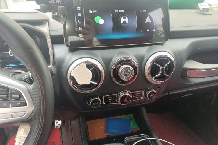 Used BAIC Off-Road BJ40 2024 2.0T Urban Hunter Honor Edition Audio And AC Panel