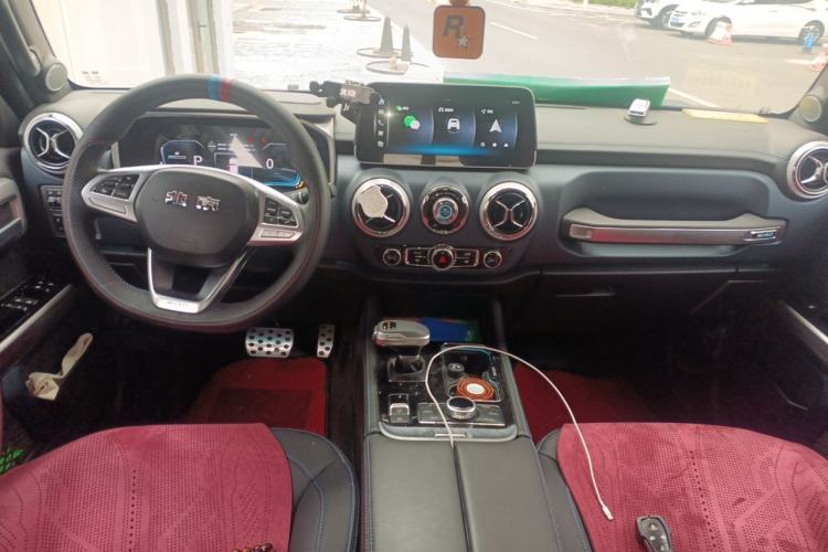 Used BAIC Off-Road BJ40 2024 2.0T Urban Hunter Honor Edition Center Console