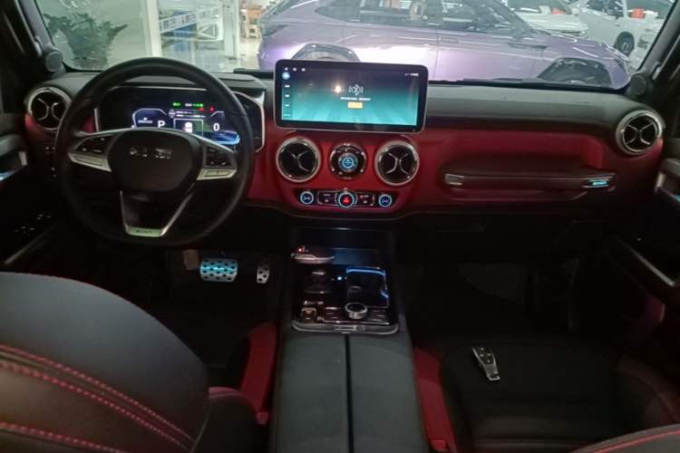 Used BAIC Off-Road BJ40 2024 2.0D Blade Hero Glory Edition Center Console