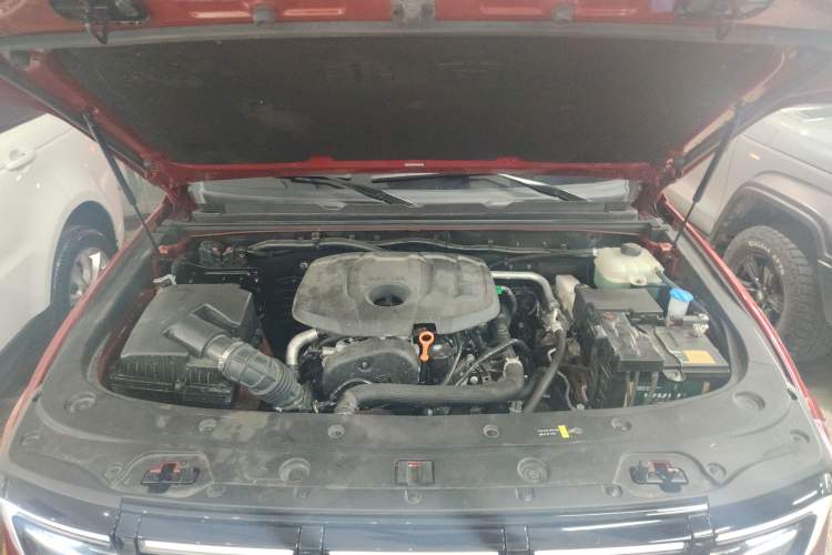 Used BAIC Off-Road BJ40 2024 2.0T All-New Urban Hunter Edition Ultimate Version Engine Bay