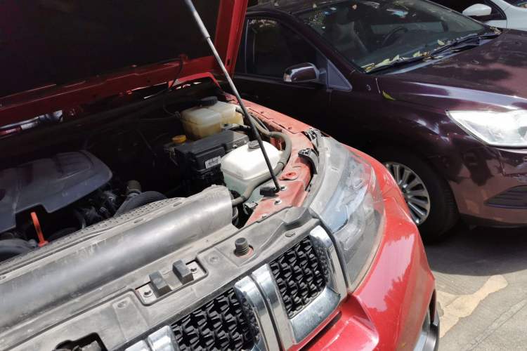 Used BAIC Off-Road BJ40 2024 2.0T Urban Hunter Honor Edition Engine Bay Left