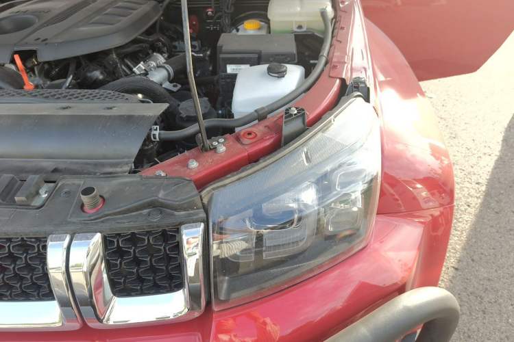 Used BAIC Off-Road BJ40 2024 2.0T Urban Hunter Honor Edition Engine Bay Left
