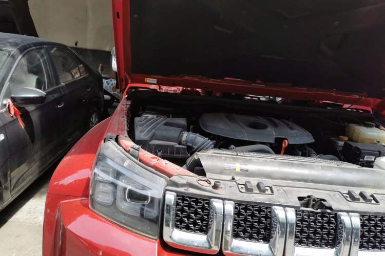 Used BAIC Off-Road BJ40 2024 2.0T Urban Hunter Honor Edition Engine Bay Right