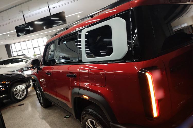 Used BAIC Off-Road BJ40 2024 2.0T All-New Urban Hunter Edition Ultimate Version Exterior 3