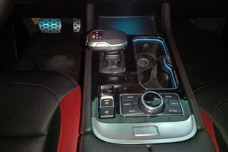 Used BAIC Off-Road BJ40 2024 2.0D Blade Hero Glory Edition Gear Lever
