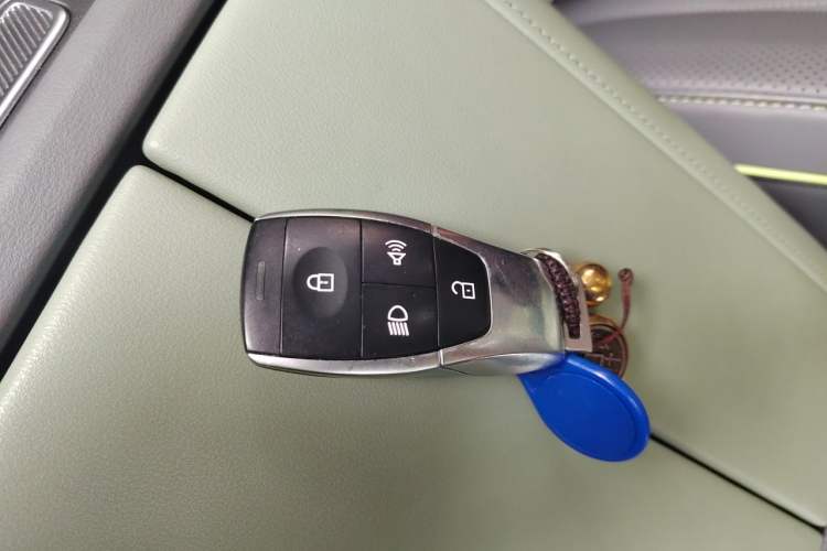 Used BAIC Off-Road BJ40 2024 2.0T All-New Urban Hunter Edition Chivalrous Style Interior 1