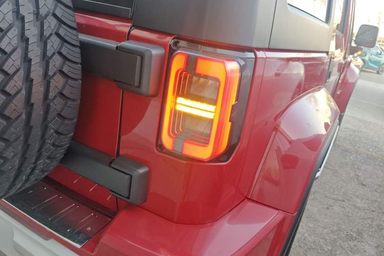 Used BAIC Off-Road BJ40 2024 2.0T Urban Hunter Honor Edition Right Rear Taillight