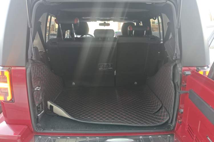 Used BAIC Off-Road BJ40 2024 2.0T Urban Hunter Honor Edition Trunk