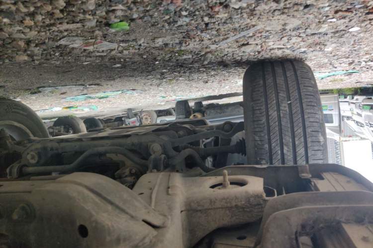 Used BAIC Off-Road BJ40 2024 2.0T All-New Urban Hunter Edition Chivalrous Style Chassis Front Left