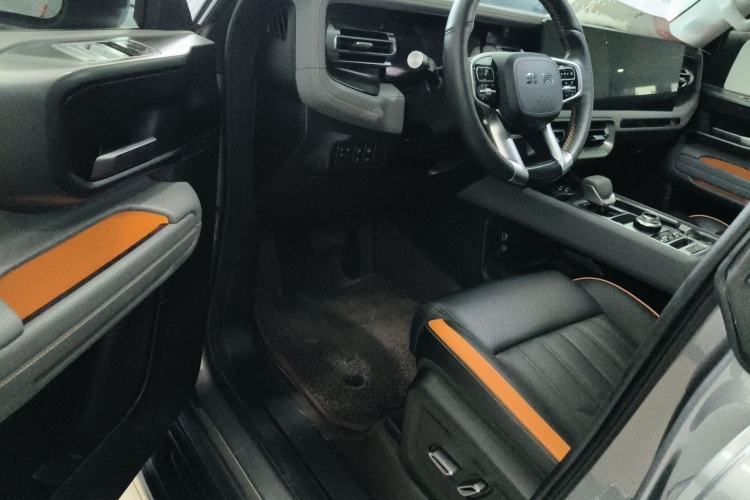 Used BAIC Off-Road BJ40 2024 2.0T All-New Urban Hunter Edition Chivalrous Style Driver Seat