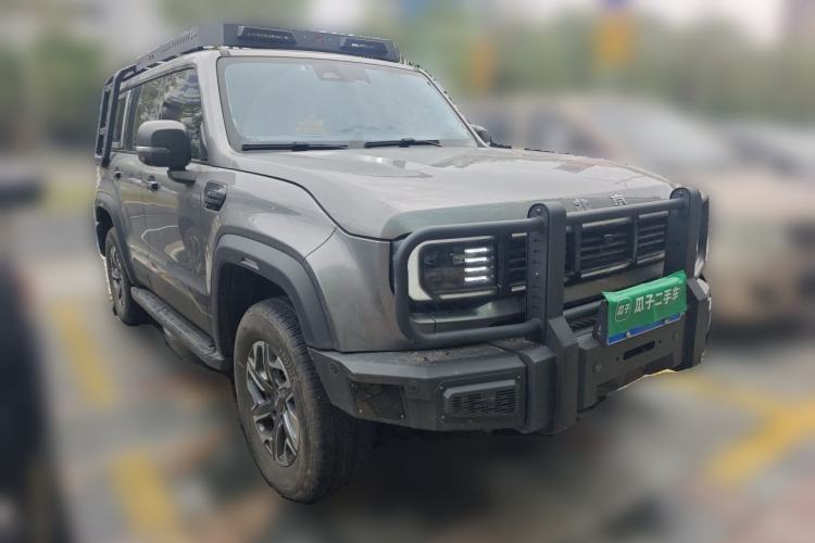 Used BAIC Off-Road BJ40 2024 2.0T All-New Urban Hunter Edition Chivalrous Style Front Right 45 Deg