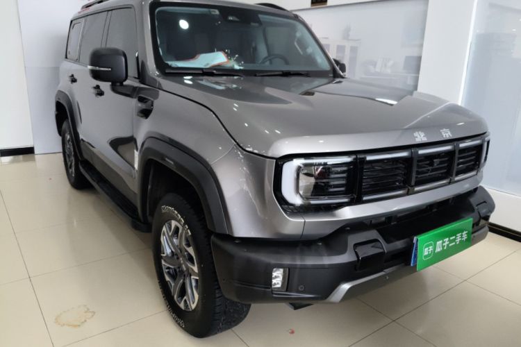 Used BAIC Off-Road BJ40 2024 2.0T All-New Urban Hunter Edition Chivalrous Style Front Right 45 Deg