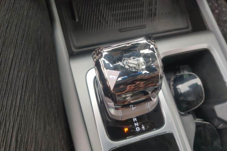Used BAIC Off-Road BJ40 2024 2.0T All-New Urban Hunter Edition Chivalrous Style Gear Lever