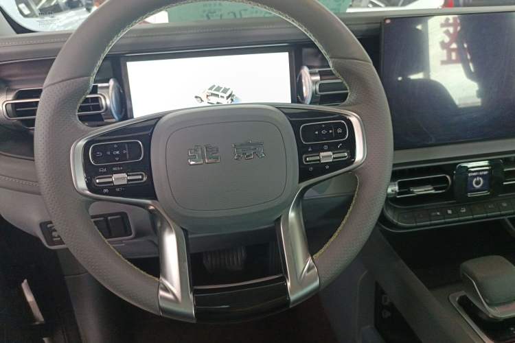 Used BAIC Off-Road BJ40 2024 2.0T All-New Blade Hero Edition Climber Interior 4