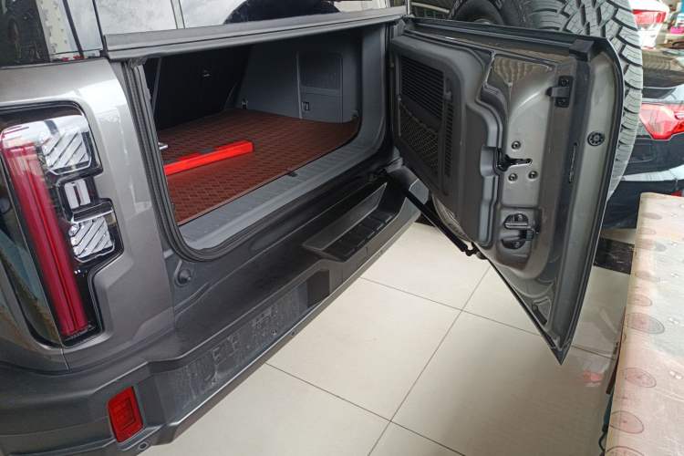 Used BAIC Off-Road BJ40 2024 2.0T All-New Blade Hero Edition Climber Interior 6