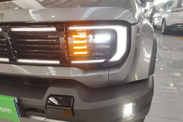Used BAIC Off-Road BJ40 2024 2.0T All-New Urban Hunter Edition Ultimate Version Left Front Headlight