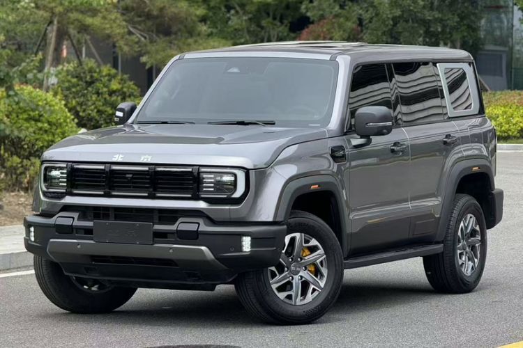 Used BAIC Off-Road BJ40 2024 2.0T All-New Urban Hunter Edition Chivalrous Style Guazi used car, China used car export, Used car for sale, Used cars, Cheapest cars for sale