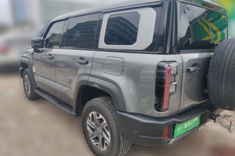 Used BAIC Off-Road BJ40 2024 2.0T All-New Urban Hunter Edition Chivalrous Style Rear Left 45 Deg