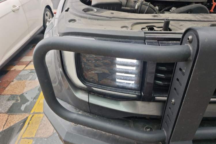Used BAIC Off-Road BJ40 2024 2.0T All-New Urban Hunter Edition Chivalrous Style Right Front Headlight