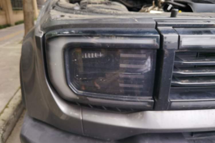 Used BAIC Off-Road BJ40 2024 2.0D All-New Blade Hero Crosser Right Front Headlight