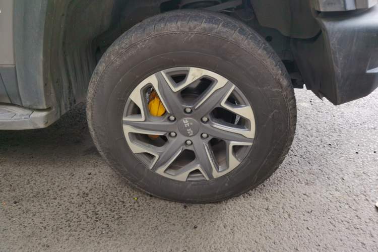 Used BAIC Off-Road BJ40 2024 2.0D All-New Blade Hero Crosser Right Front Wheel Hub