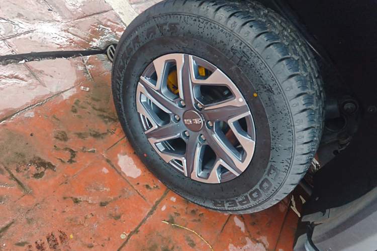 Used BAIC Off-Road BJ40 2024 2.0D All-New Blade Hero Crosser Right Rear Wheel Hub