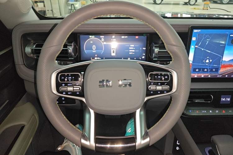 Used BAIC Off-Road BJ40 2024 2.0T All-New Urban Hunter Edition Chivalrous Style Steering Wheel