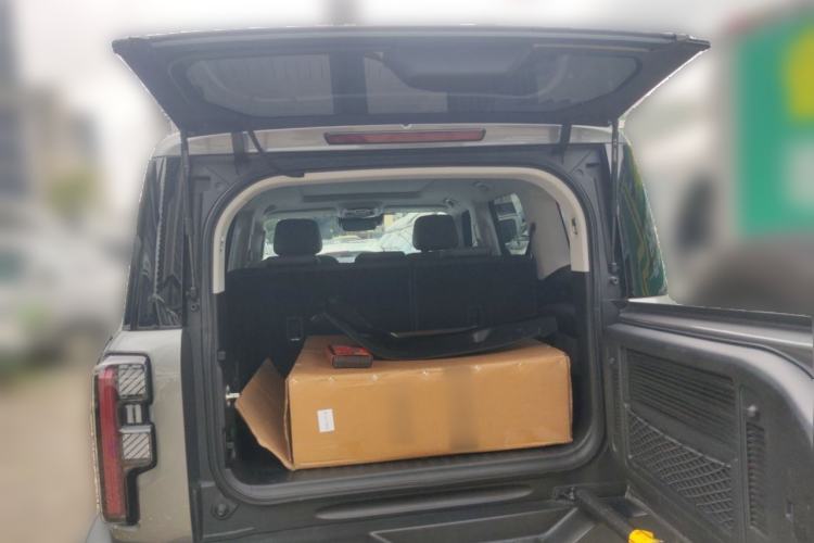 Used BAIC Off-Road BJ40 2024 2.0T All-New Urban Hunter Edition Chivalrous Style Trunk