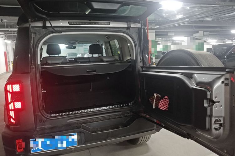 Used BAIC Off-Road BJ40 2024 2.0T All-New Urban Hunter Edition Pioneer Type Trunk