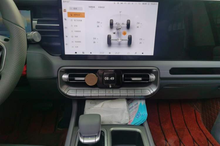 Used BAIC Off-Road BJ40 2024 2.0T All-New Urban Hunter Edition Ultimate Version Audio And AC Panel
