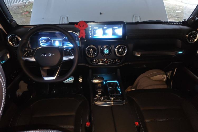 Used BAIC Off-Road BJ40 2024 2.0D Blade Hero Glory Edition Center Console