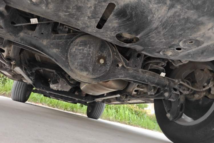 Used BAIC Off-Road BJ40 2024 2.0T All-New Urban Hunter Edition Chivalrous Style Chassis Rear