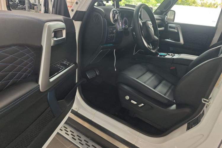 Used BAIC Off-Road BJ40 2024 2.0T Urban Hunter Honor Edition Driver Seat