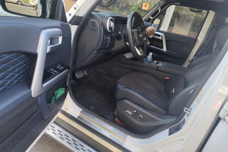 Used BAIC Off-Road BJ40 2024 2.0T Urban Hunter Honor Edition Driver Seat