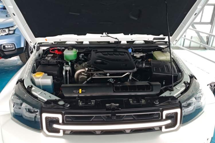 Used BAIC Off-Road BJ40 2024 2.0D Blade Hero Glory Edition Engine Bay
