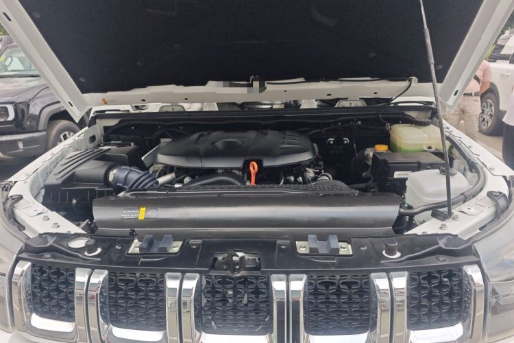 Used BAIC Off-Road BJ40 2024 2.0T Urban Hunter Honor Edition Engine Bay