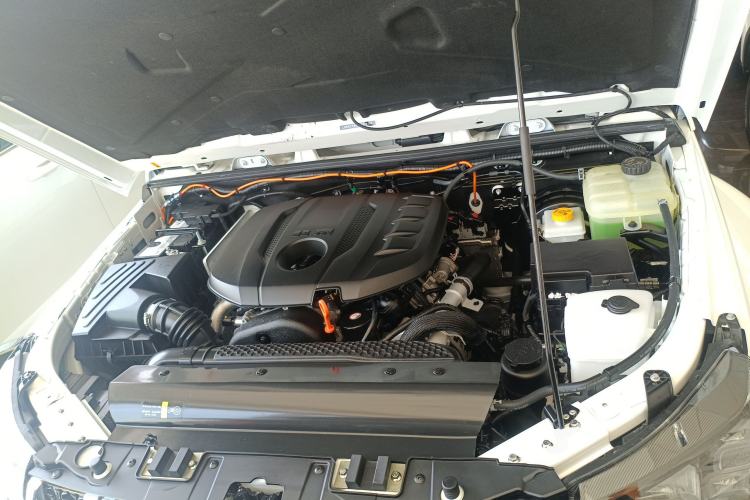 Used BAIC Off-Road BJ40 2024 2.0T Urban Hunter Honor Edition Engine Bay