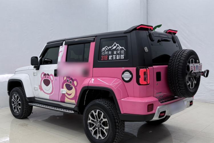 Used BAIC Off-Road BJ40 2024 2.0T Urban Hunter Honor Edition Exterior 3