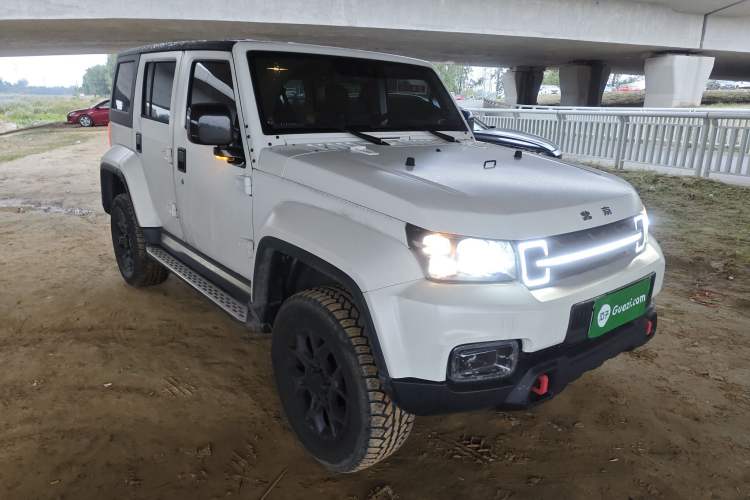 Used BAIC Off-Road BJ40 2024 2.0D Blade Hero Glory Edition Front Right 45 Deg