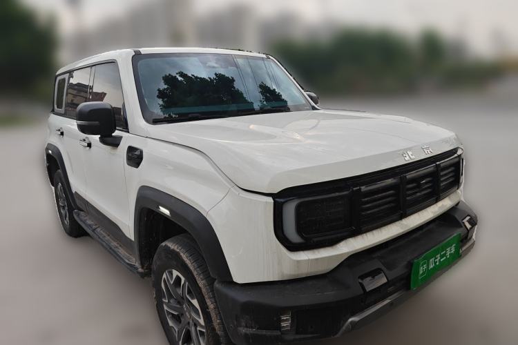 Used BAIC Off-Road BJ40 2024 2.0T All-New Urban Hunter Edition Chivalrous Style Front Right 45 Deg