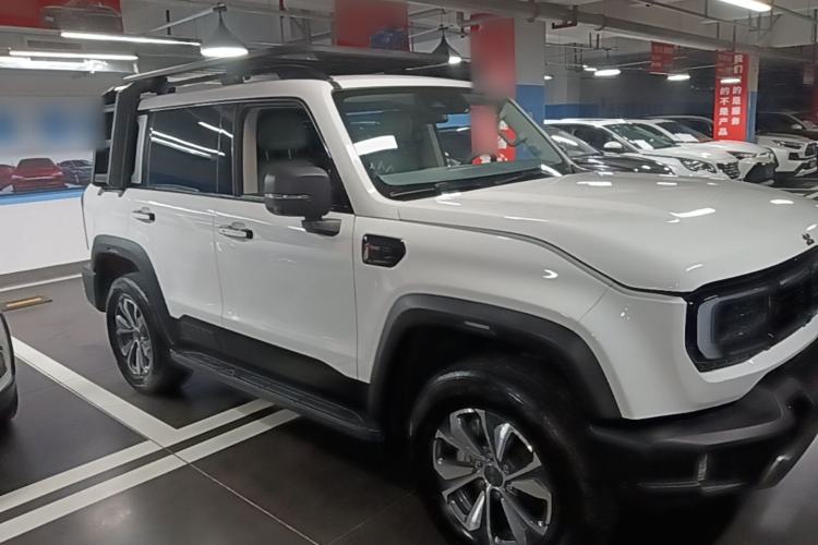 Used BAIC Off-Road BJ40 2024 2.0T All-New Urban Hunter Edition Ultimate Version Front Right 45 Deg